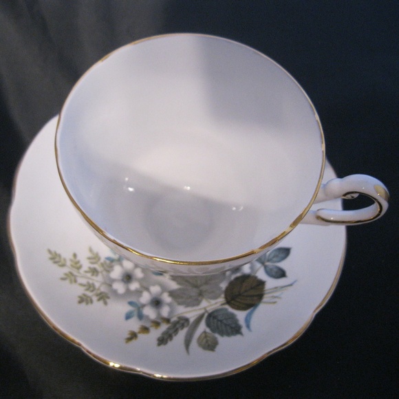 Vintage Regency English Teacup & Saucer Bone China - Picture 2 of 7